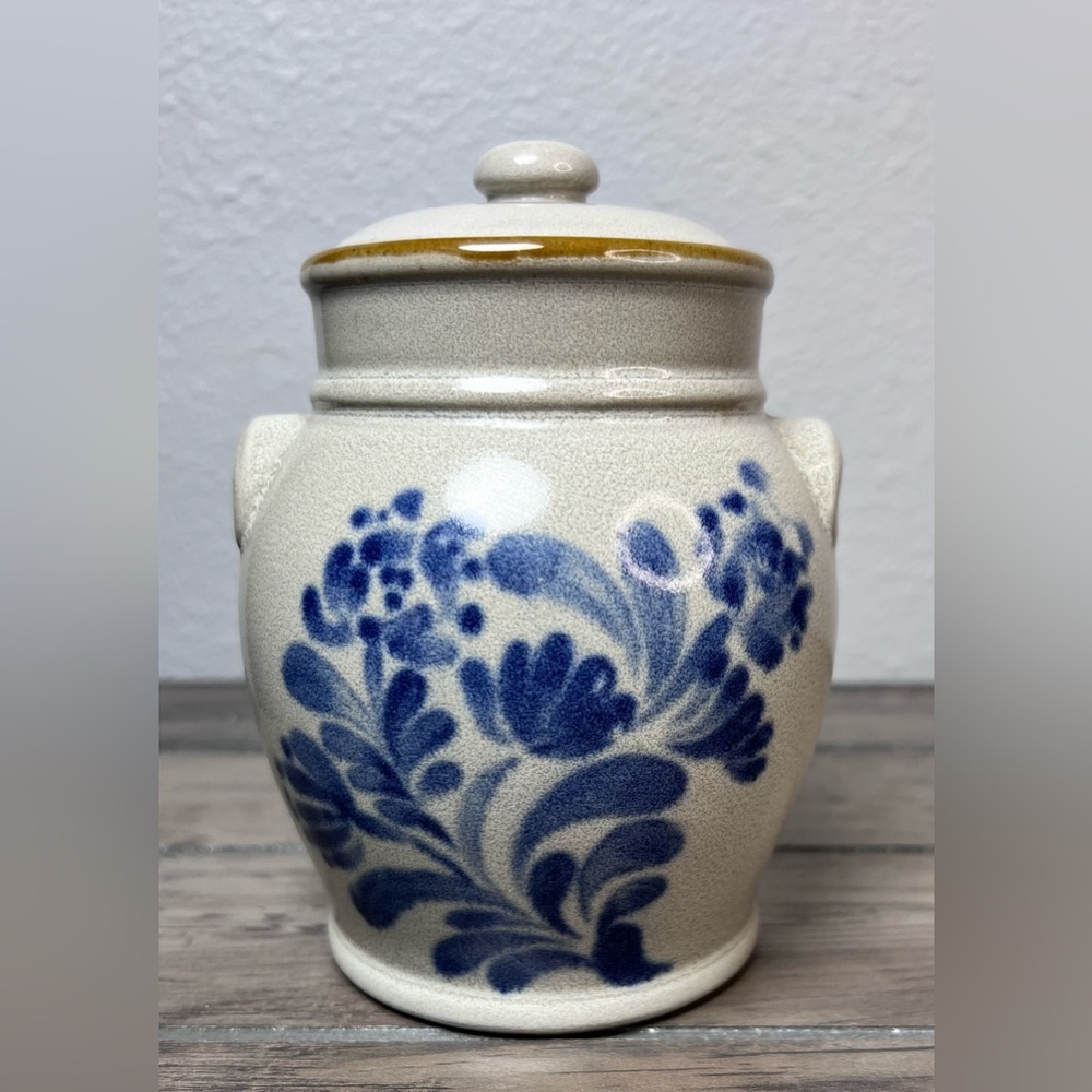 VINTAGE PRESTIGE PLACE GINGER JAR CROCK w/LID Folk Art Blue Floral Pottery Japan